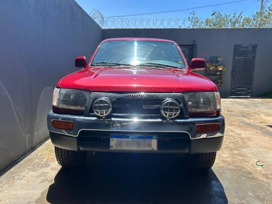 TOYOTA HILUX SW4 3.0 4X4 8V TURBO DIESEL 4P MANUAL